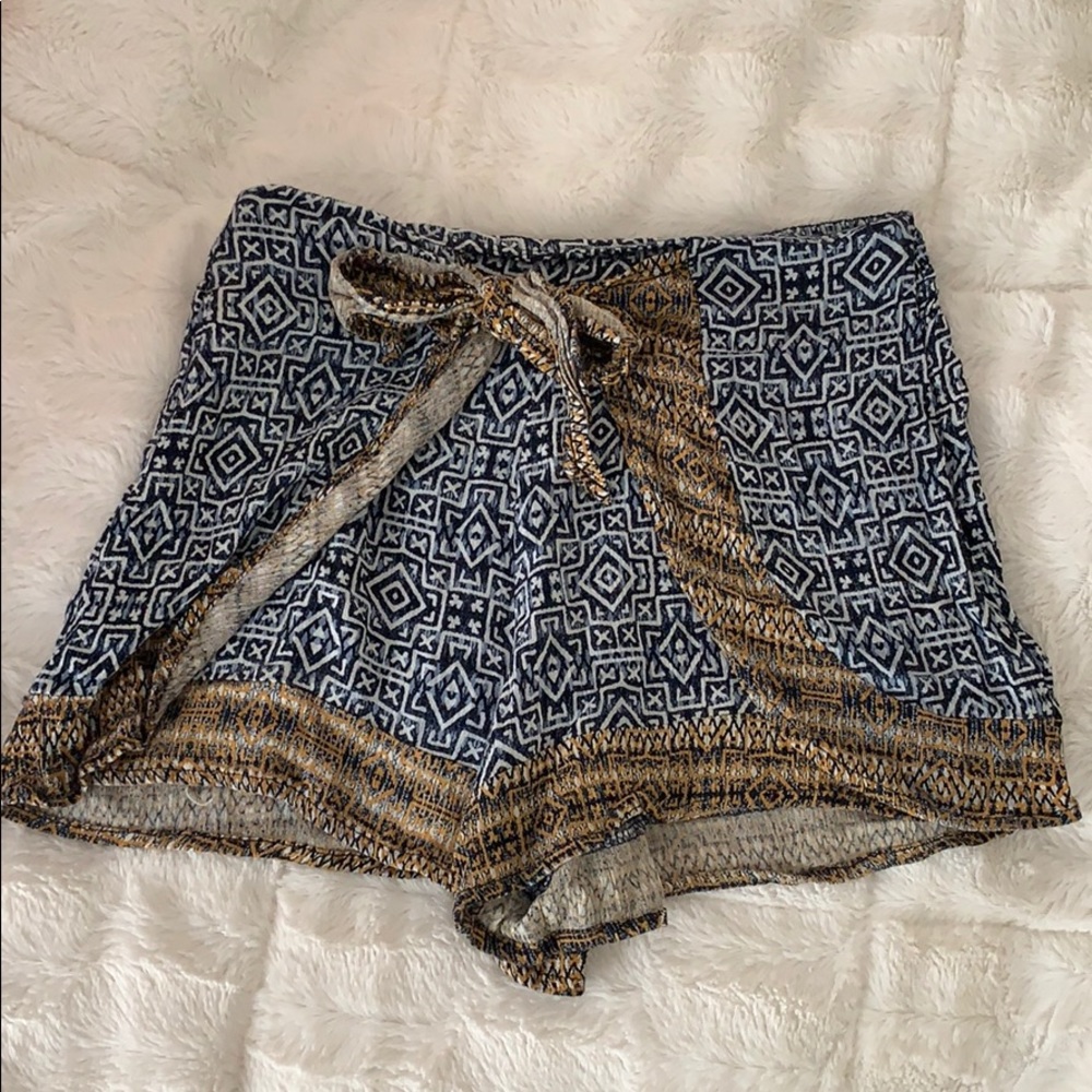 Patterned soft shorts - Picture 4 of 6
